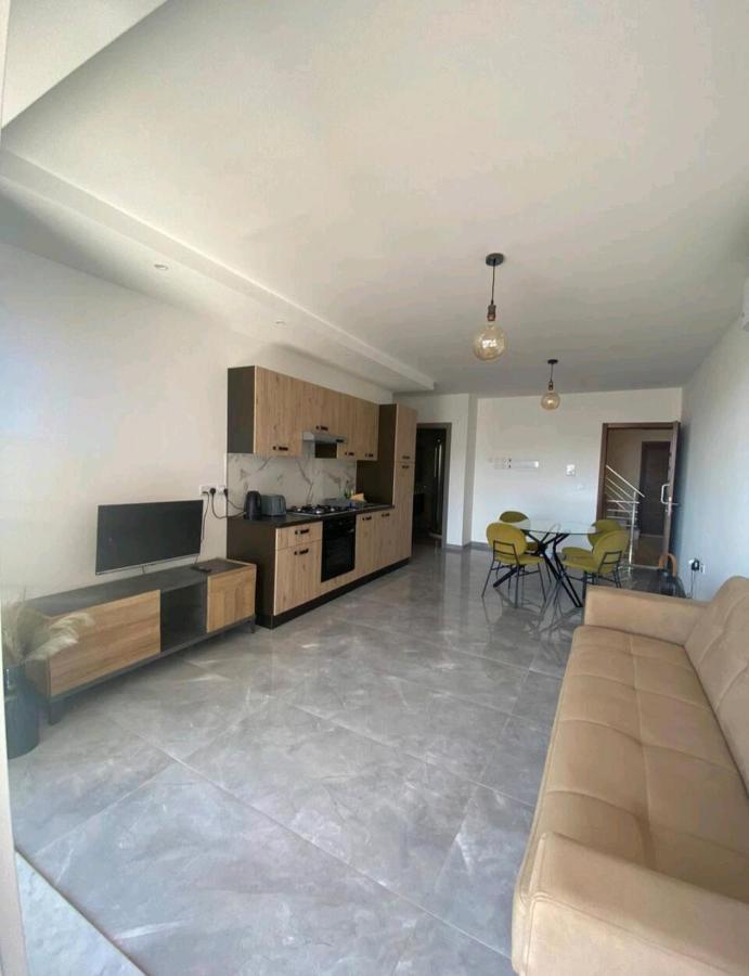 Modern 1 Bedroom Apartment 400M Away From The Sea St. Paul's Bay Buitenkant foto